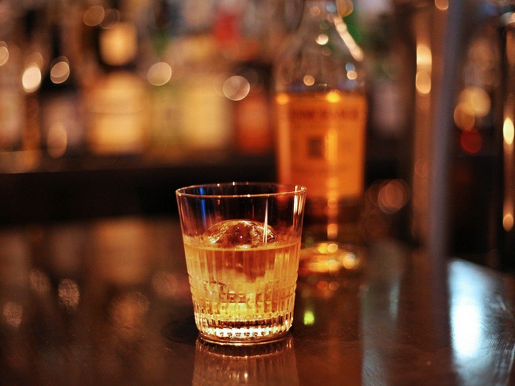 17:00～23:00（FOOD 22:00 L.O / DRINK 22:30 L.O）