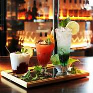 オリジナルノンアルコールカクテルもご用意しております。好みの味でオリジナルな一杯をお楽しみください。
詳しくはスタッフまでお尋ねください。