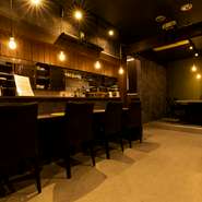 オシャレな料理と空間はデートにも最適。少しだけ贅沢なデートを繰り広げてみませんか。記念日にはメッセージ付きのデザートプレートの相談も可能です。誰かを喜ばせたい日には、ぜひ事前の相談を。