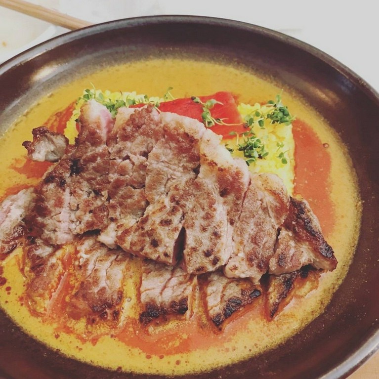 豚肩ロースステーキカレー