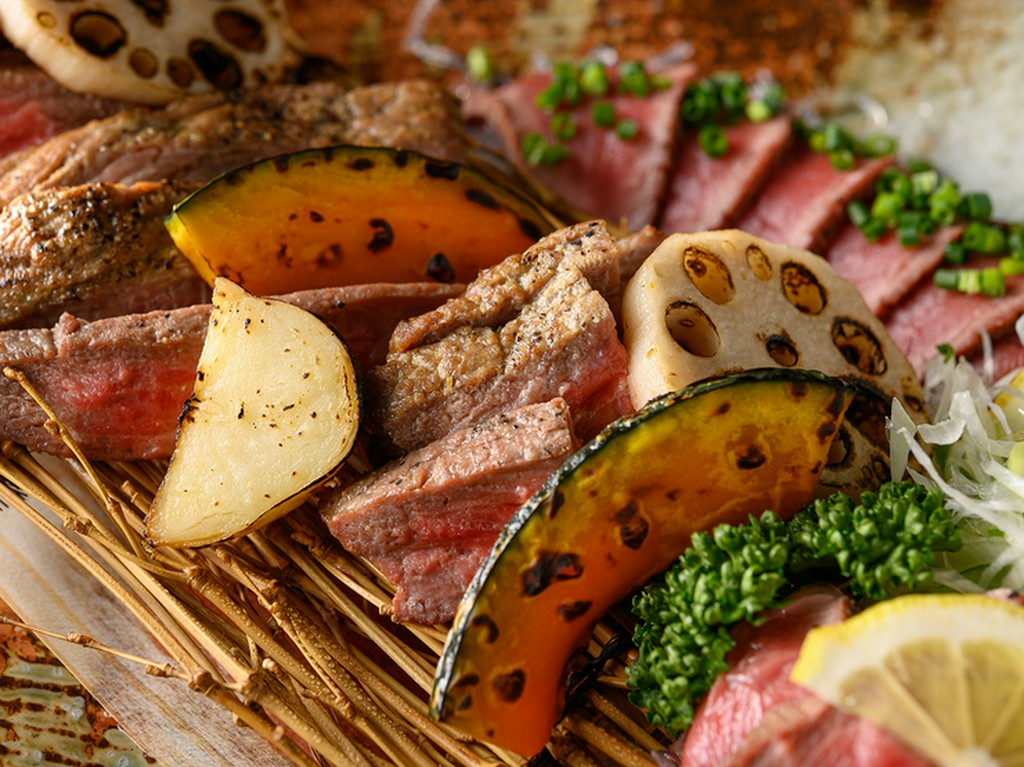 四季の移ろいを感じさせる、新感覚の「くずし和食」