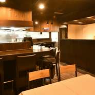 二人でゆったり寛ぎたいとき、お酒を飲みたいときに選びたい。2名からであればコース料理が注文できるので、二人の記念日にはコースを予約してから訪れるのがオススメです。