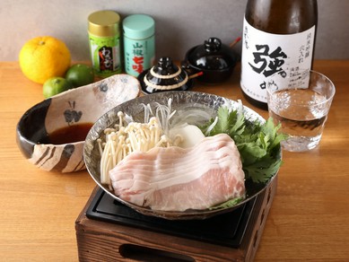 季節の料理と楽しみたい、厳選日本酒も必見