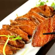 「一人で飲んで帰りたい」と思ったとき、気軽にふらっと立ち寄ることができます。「中華は一人分の量が多いかも…」という心配も無用！ちょうどいい量に調整してもらえます。
