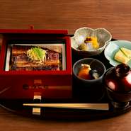 ・小鉢
・肝吸い
・漬け物
・デザート