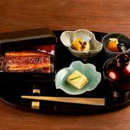 ・小鉢
・肝吸い
・漬け物
・デザート
特6050円／並5500円