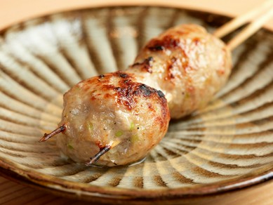 口当たり良く、噛むたびにふわりと味が広がっていく『塩つくね』