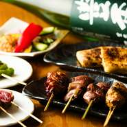 厳選した食材を五感に響く極上の味わいコースへと昇華。
素材の質・調理技術の高さと味付けの完成度・独創性をお楽しみくださいませ。

写真はコースの一部(参考画像)