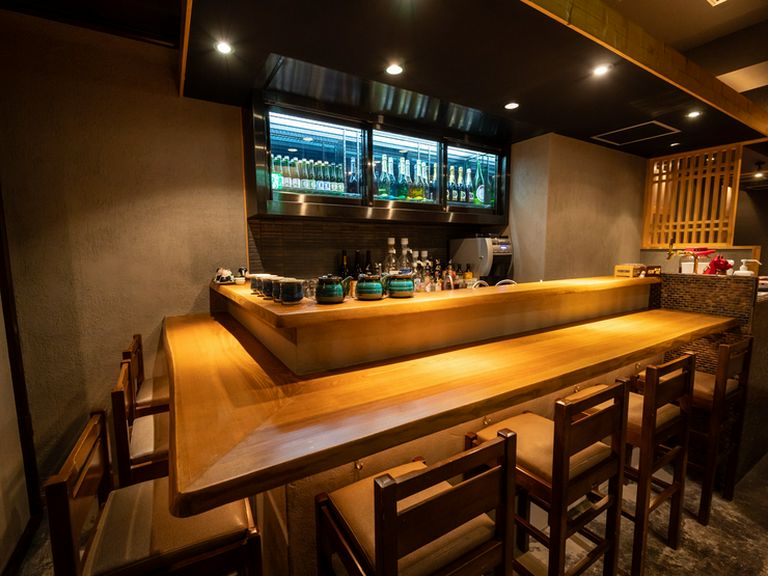 粋なお一人様を満喫できるカウンター席