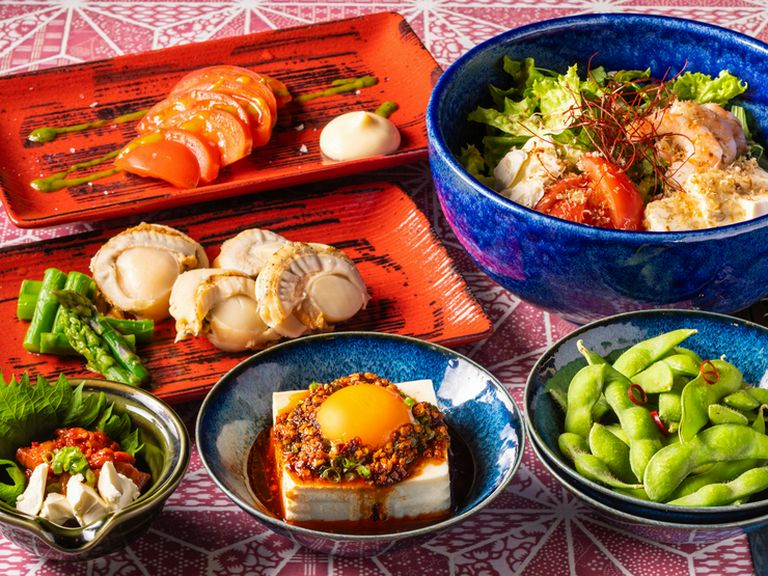 おつまみ系から鉄板焼きまで、個性豊かな『単品メニュー』