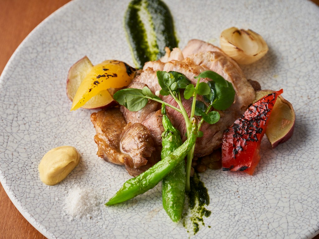 シェフ自慢の逸品『京もち豚肩ロースのグリル』