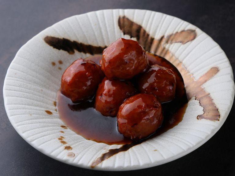 外はカリッと、中はフワフワ『肉だんごの黒酢あんかけ』
