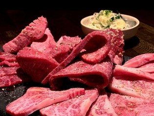 本当においしい素材を厳選。内容はおまかせ『盛り合わせ』