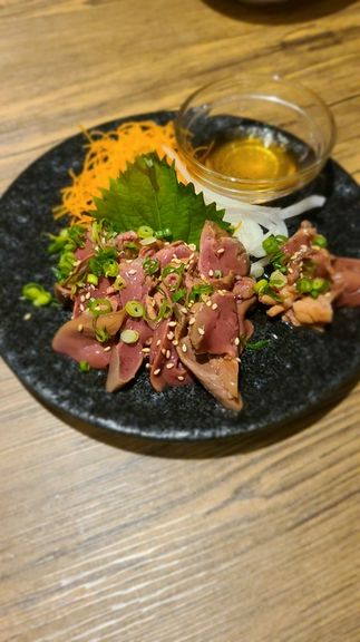 鳥肝刺し