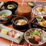 日本料理をベースにフレンチのエッセンスも感じられるコースは、旬の野菜や魚貝をふんだんに使用。食事メニューには『にぎり寿司』や『季節の炊き込みご飯』などが用意され、選ぶ楽しさも味わえます。