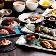 旬の味覚を存分にお楽しみいただけるコースを各種ご用意。素材の持ち味を活かした握り鮨や天ぷらのほか、つまみ・逸品など満足いただけるご内容です。お食事会やビジネスシーン、女子会などにご利用ください。