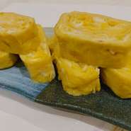 たまご6個使用したふわとろ食感で、どこか懐かしさを感じる味

