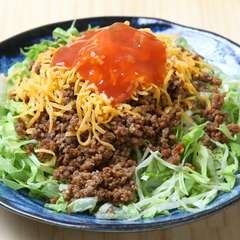 スパイシーでクセになる味わい『タコライス』