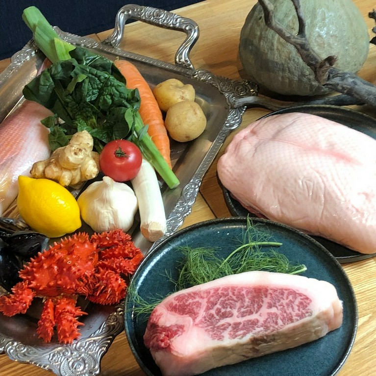 産地直送の新鮮素材を使用し、素材の旨みを存分に引き出す