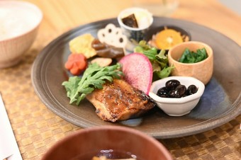 椿御膳『ブリのゆず味噌焼き』