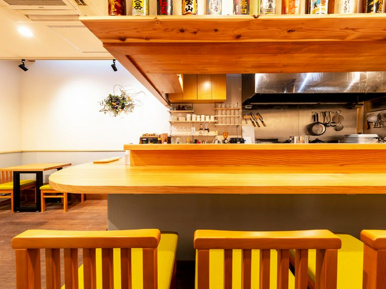 選りすぐりのお酒と和の一皿に、心もお腹も満たされる店