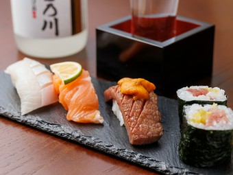 吟味を重ね買い付ける旬のネタを存分に味わう『握り』