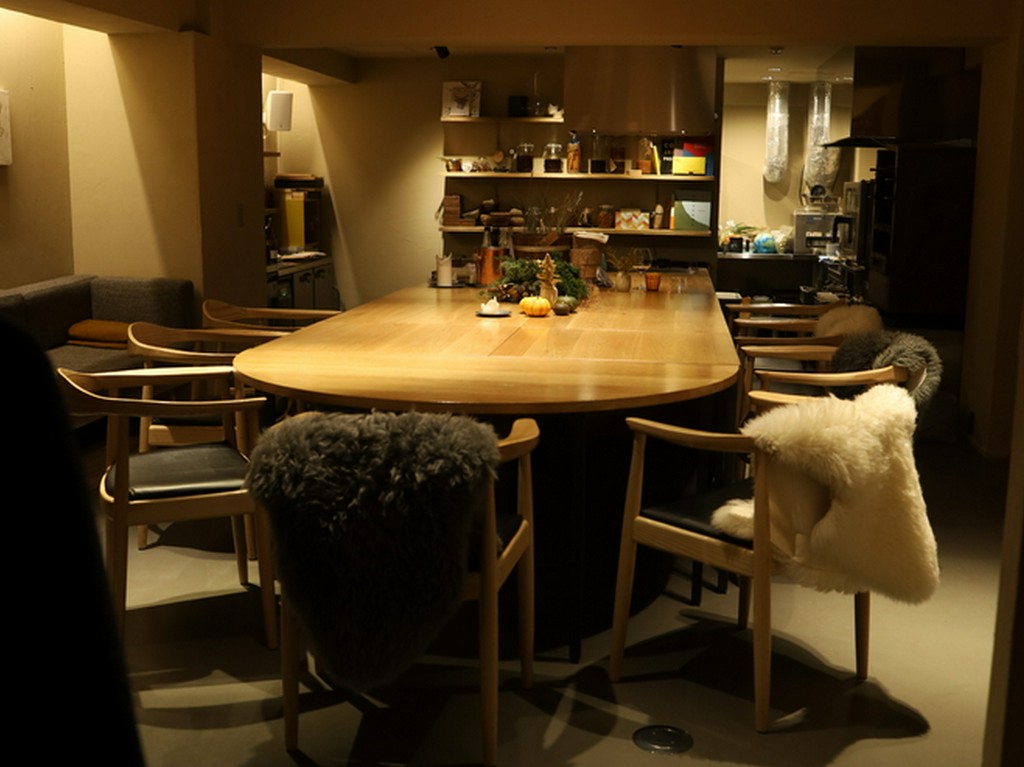 アットホームな空間は貸切利用もOK。美酒と美食に酔いしれて