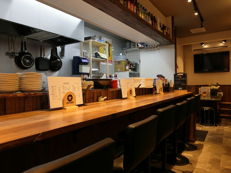カウンター席