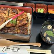 お新香・肝吸い付き