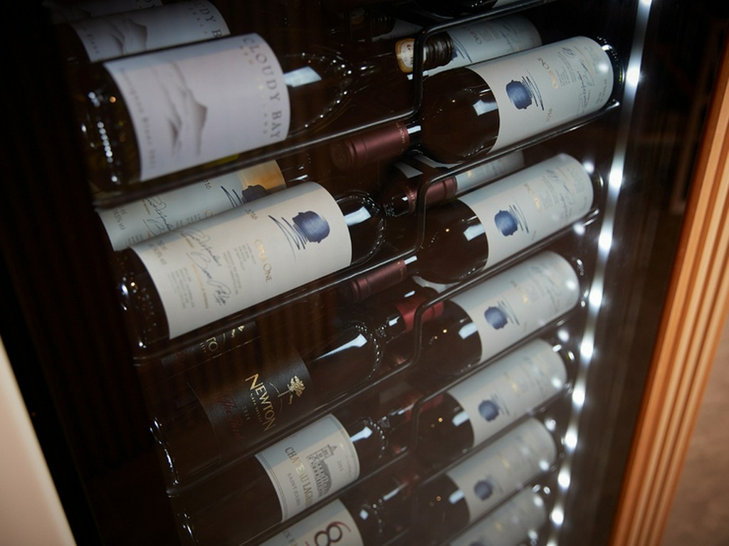 バランスよく取り揃えられた多彩なワイン