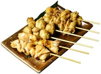 香ばしく焼き上げた鶏の旨みを存分に。