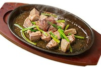 鹿児島黒豚の甘みと旨みが魅力。
中盛3,168円
大盛4,708円