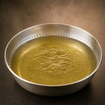 鹿児島県産のお茶を利かせた、香り高くさっぱりとした一杯！