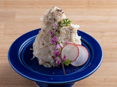 素材が織りなす絶妙なハーモニー『サバ節らっきょう』