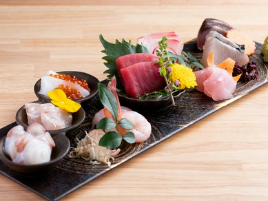 福岡では珍しい魚も堪能できる『本日のお刺身盛り合わせ』