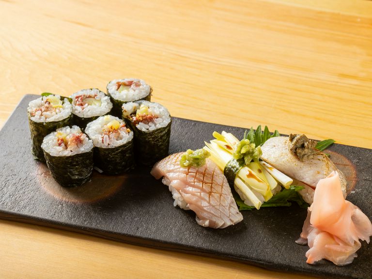 一貫から注文できる『握り寿司』&『ぶりたく細巻き』