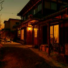 台湾の薬膳料理や鍋料理を完全予約の落ち着いた店内で