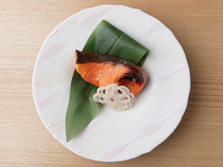 お酒のお供に『鮭の西京焼き』