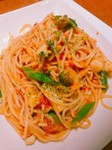 ベーコンと数種類の野菜を使った特製トマトソースで頂くパスタ
1280円/スモール980円