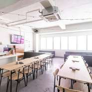 飲み放題を注文すればゆっくり過ごすことができるので、ガールズトークで盛り上がりたい女子にぴったり。好きなスイーツを持ち込んでシェアしながらお喋りすれば、話題がどんどん溢れ出していきます。