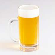 一杯目は、タップから注がれる「ビール」をぜひ。二杯目は、男女問わず人気の「ハイボール」はいかが？ジャパニーズウィスキー『角』を使った『角ハイボール』がオススメです。