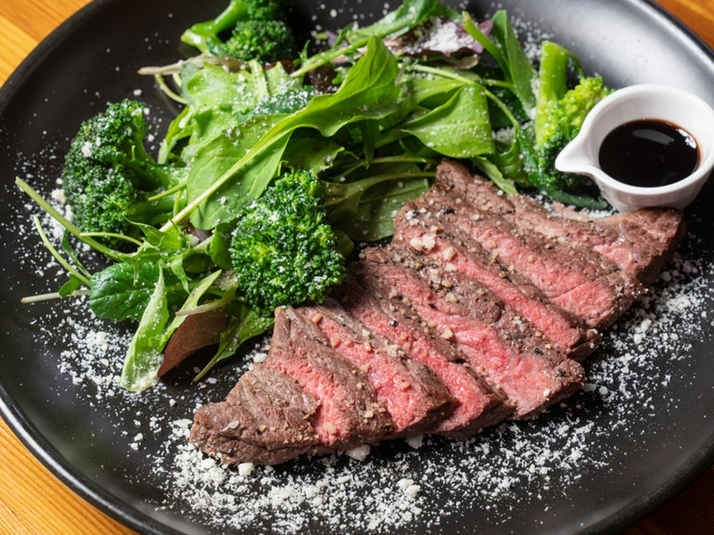 牛赤身シェアステーキ