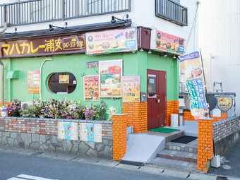昼も夜もそれぞれに、お得なセットメニューを用意