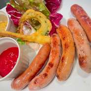 5種のソーセージ盛り合わせ