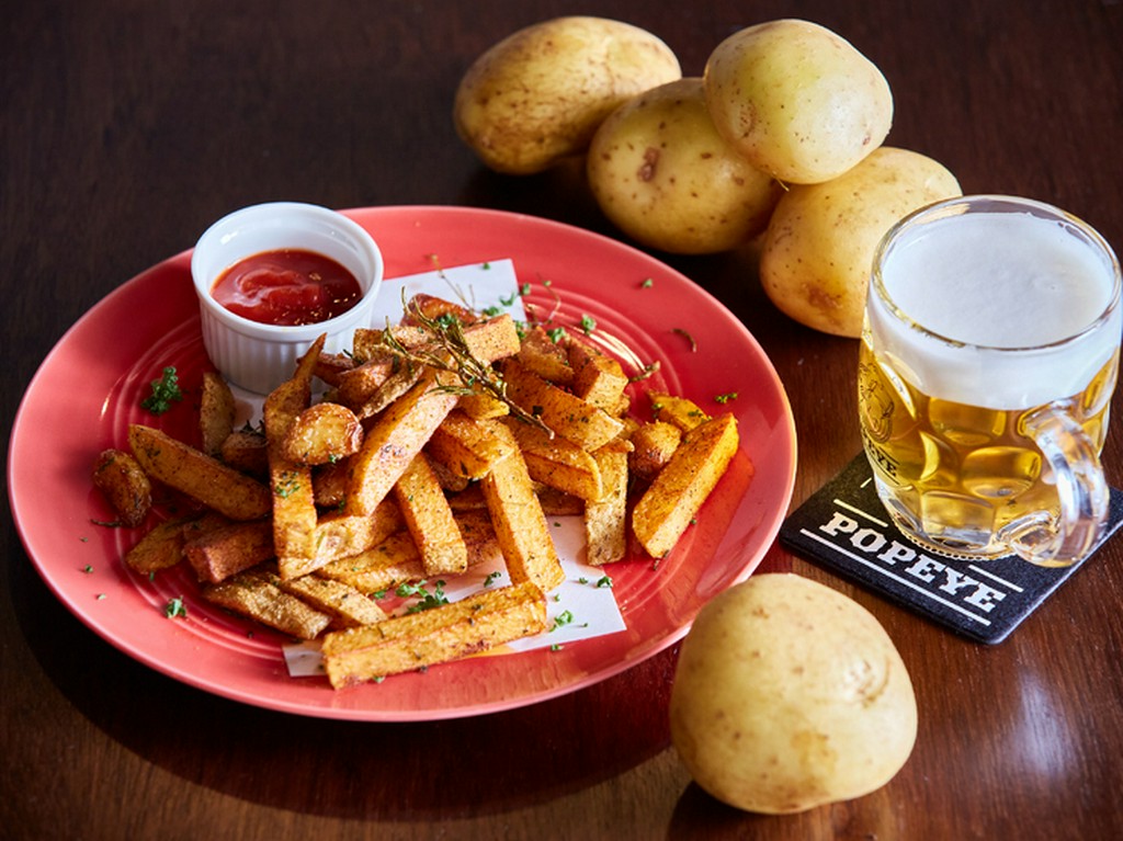 2度揚げでサクサク＆ほくほくに仕上げた『自家製ポテトフライ（レギュラー）』