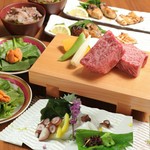 デザートプレートをプレゼント。広島牛のサーロインステーキをメインに海鮮までご堪能いただけるコース