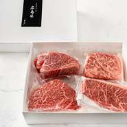 A4等級のステーキの王道、ヒレとサーロイン、そして青ひげのおすすめのランプとイチボの4種類のステーキをそれぞれ約150gずつ詰め込んだ贅沢なギフトです。
10,000 円(税込)