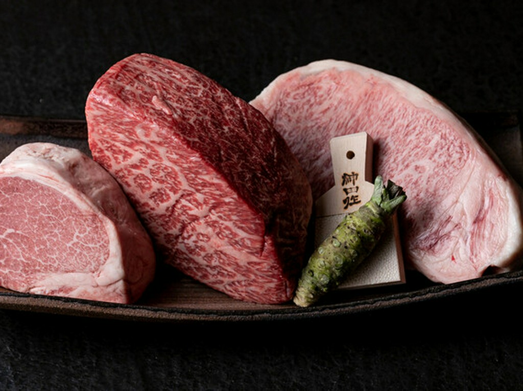 プロが厳選したA5ランクの黒毛和牛を、おいしさ引き出す調理法で