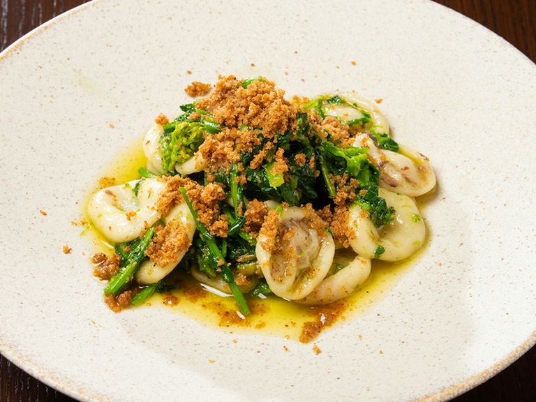 南伊プーリアの春の郷土料理『チーマ・ディ・ラーパのオレキエッテ』