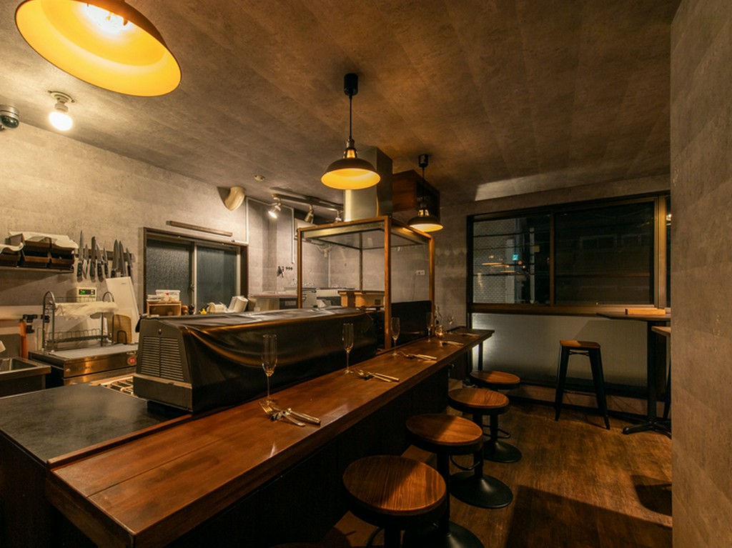 自分だけの時間を大切にできる、5席のカウンター席